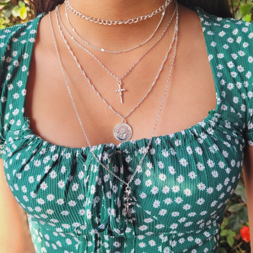 Rose layered necklace